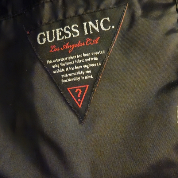 Guess Black Quilted Puffer Jacket with Faux Fur Trim Size Large - Picture 3 of 5